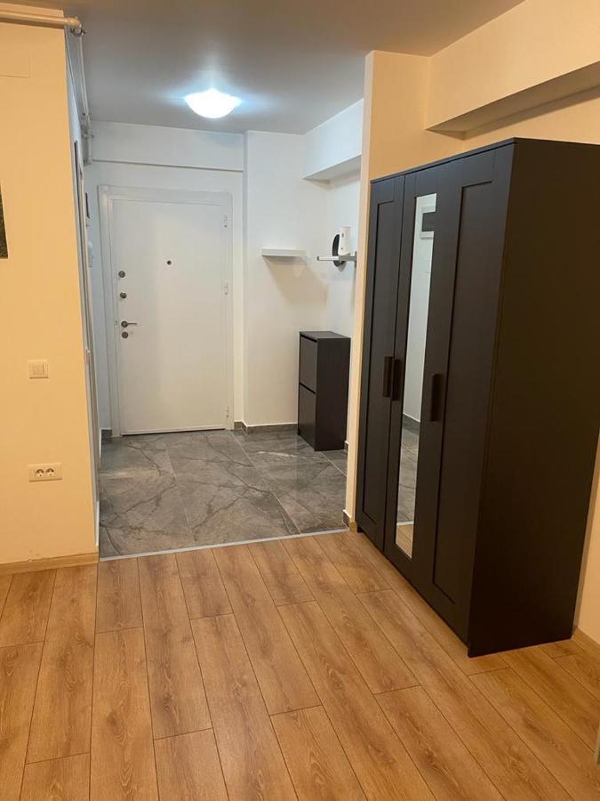 Tranzzit Airport Apartament I Apartment Otopeni Bagian luar foto